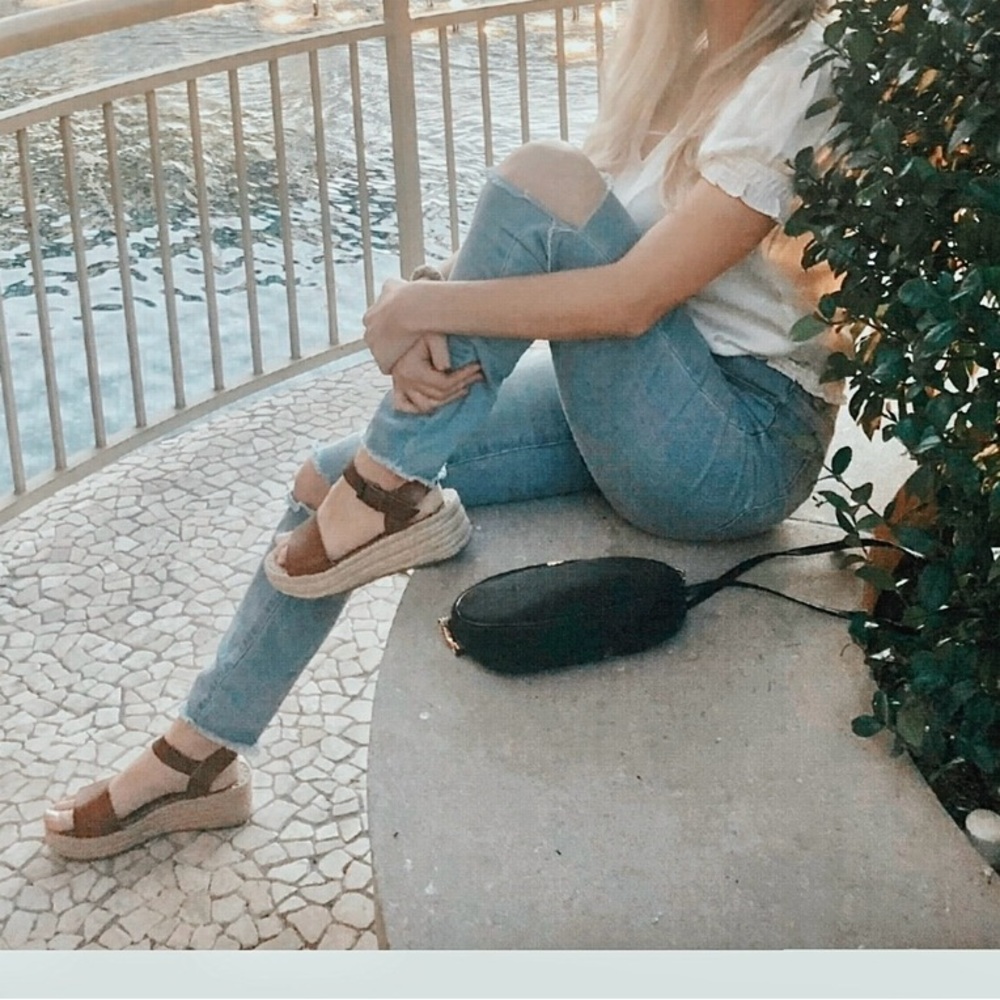 Distressed Justfab Jeans